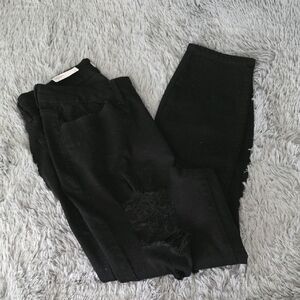 Stylish Black Skinny Pants